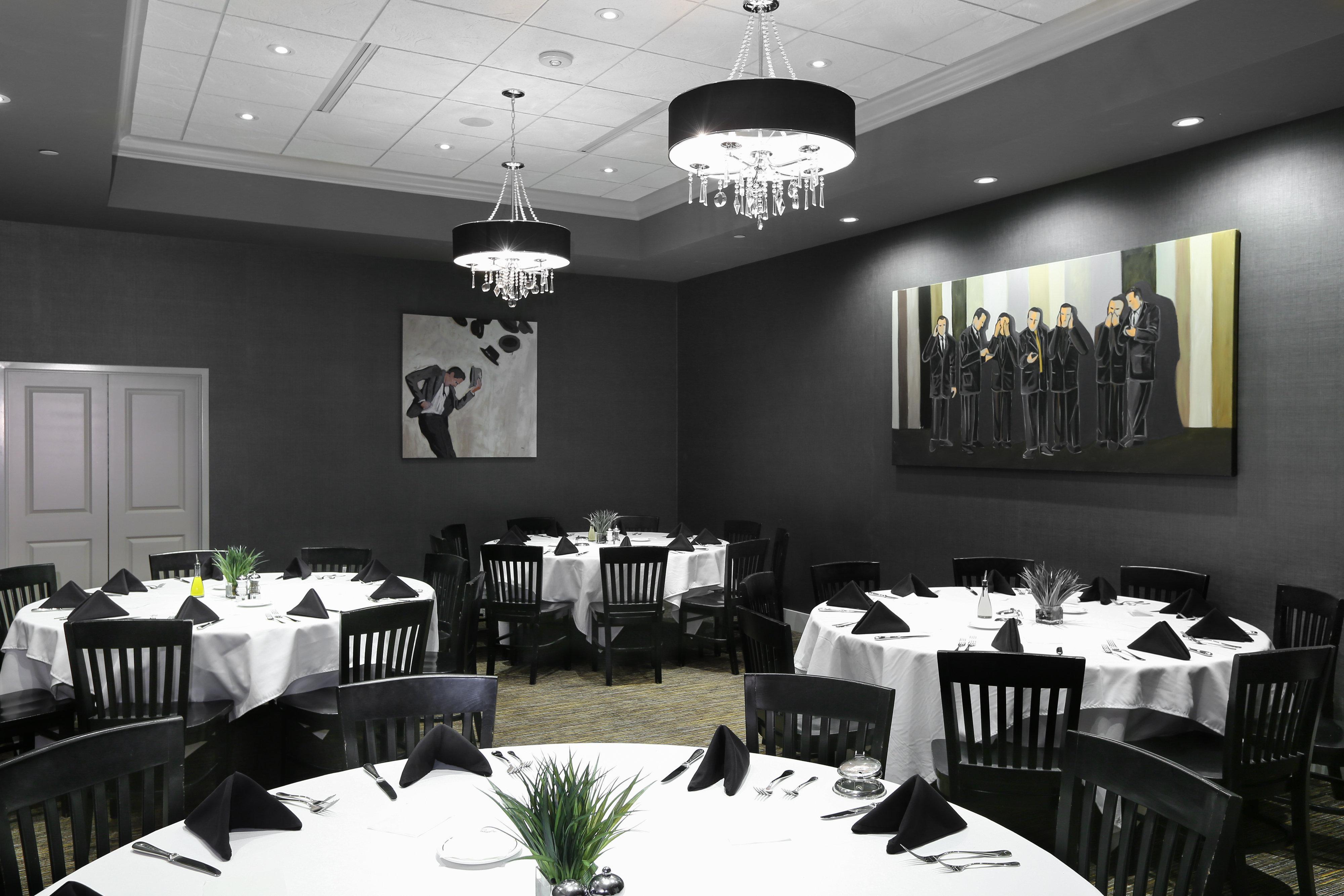 Holiday Inn And Suites East Peoria By Ihg Bagian luar foto