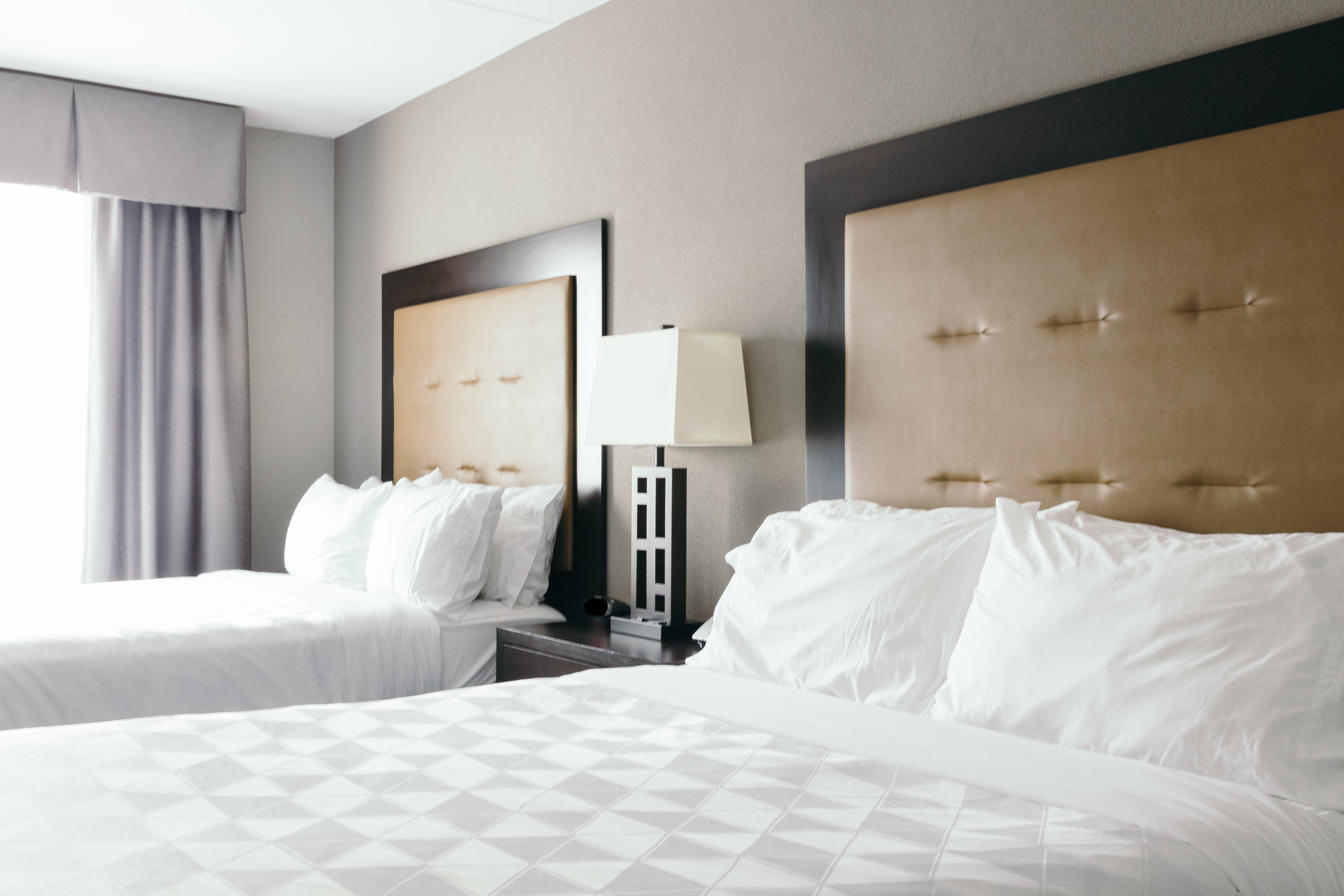 Holiday Inn And Suites East Peoria By Ihg Bagian luar foto