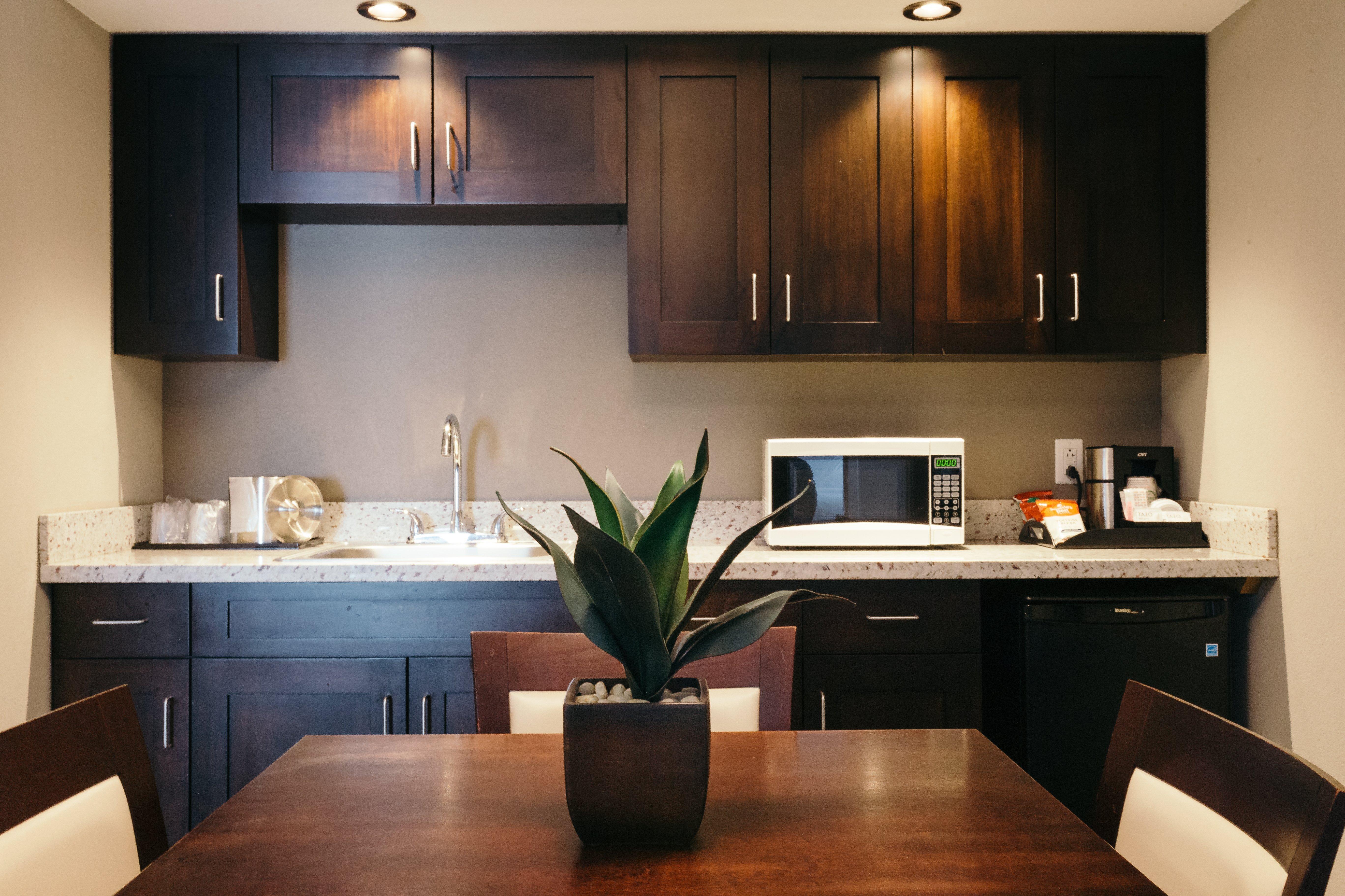 Holiday Inn And Suites East Peoria By Ihg Bagian luar foto