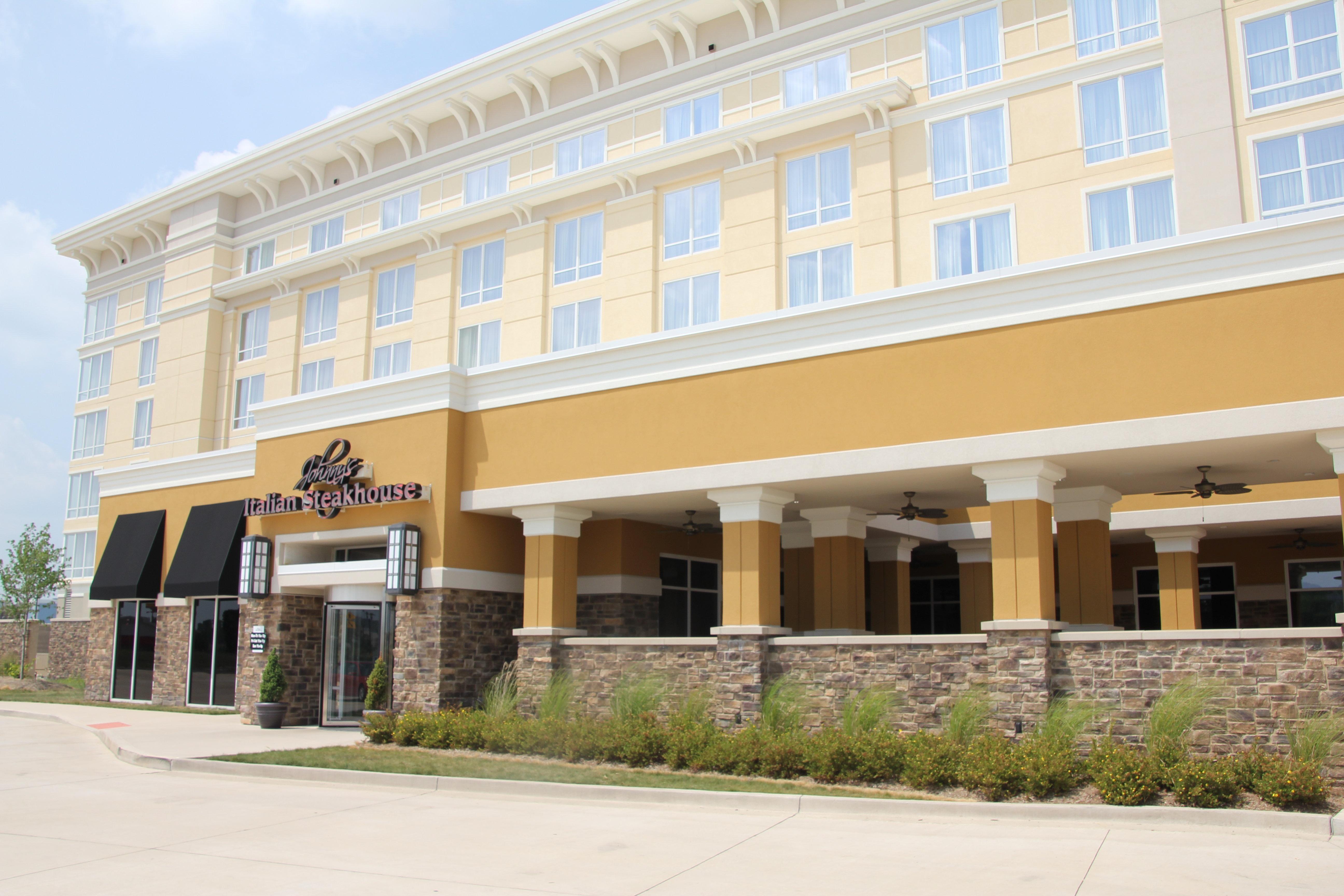 Holiday Inn And Suites East Peoria By Ihg Bagian luar foto